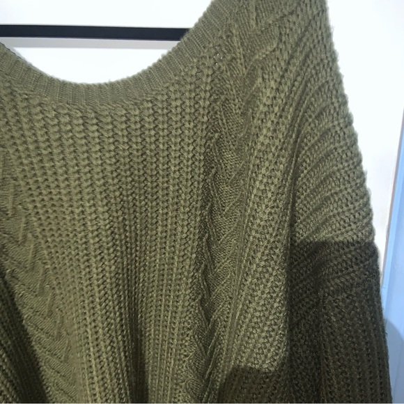 Cable Green tied back sweater - Picture 11 of 14